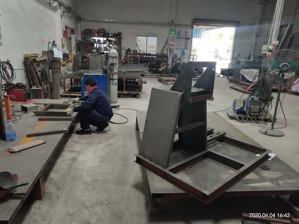 机箱机柜制作焊接